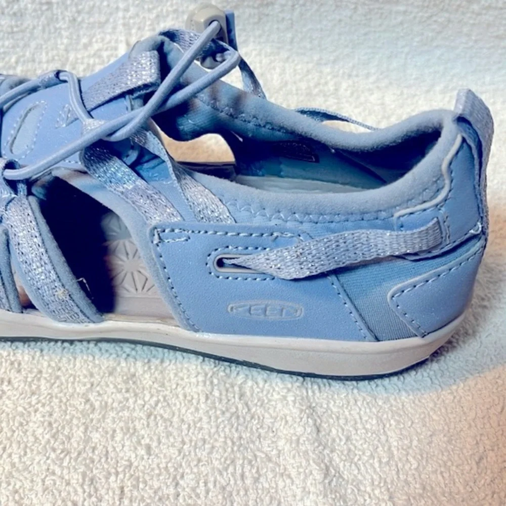NWOT Keen girls Seacamp ll baby blue glitter sandals in size 3